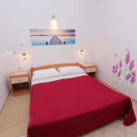 Room And Apartment Lea Rovinj Exterior photo