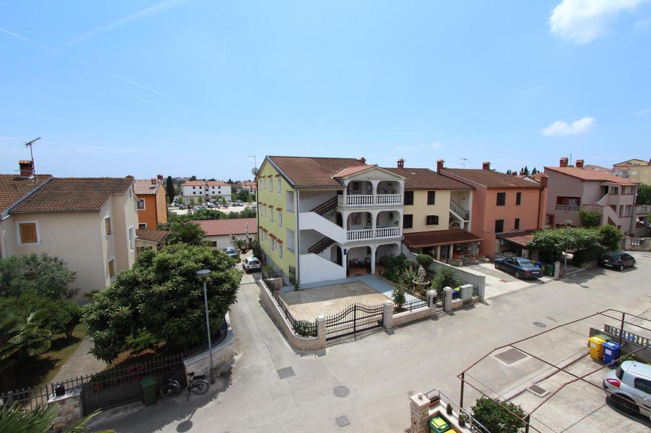 Room And Apartment Lea Rovinj Room photo