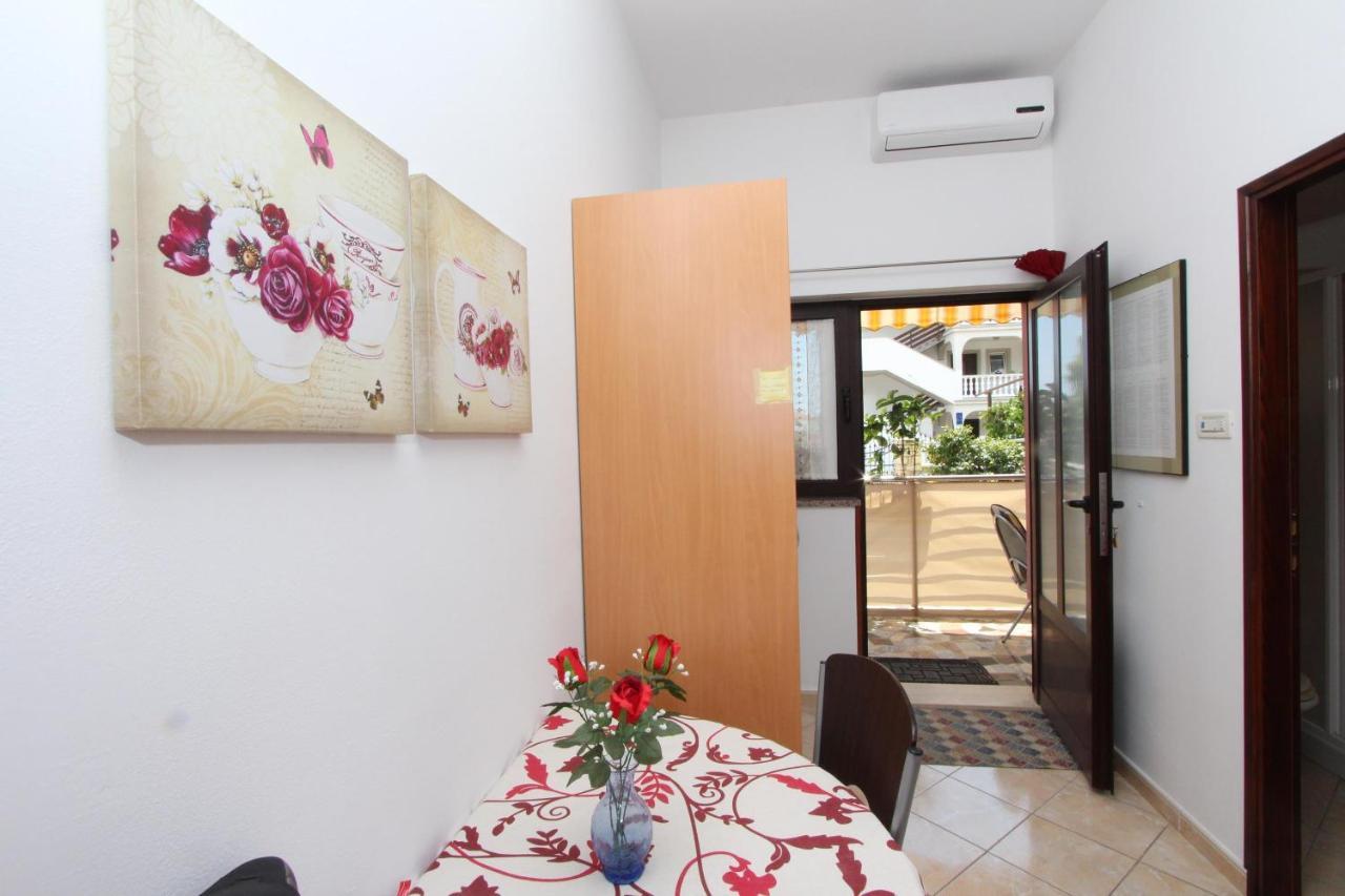 Room And Apartment Lea Rovinj Room photo