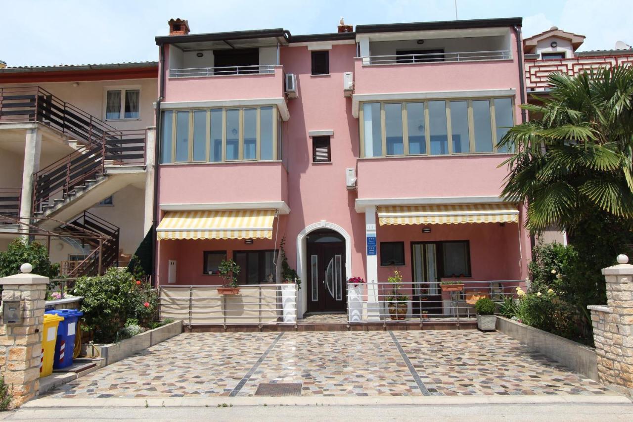 Room And Apartment Lea Rovinj Exterior photo